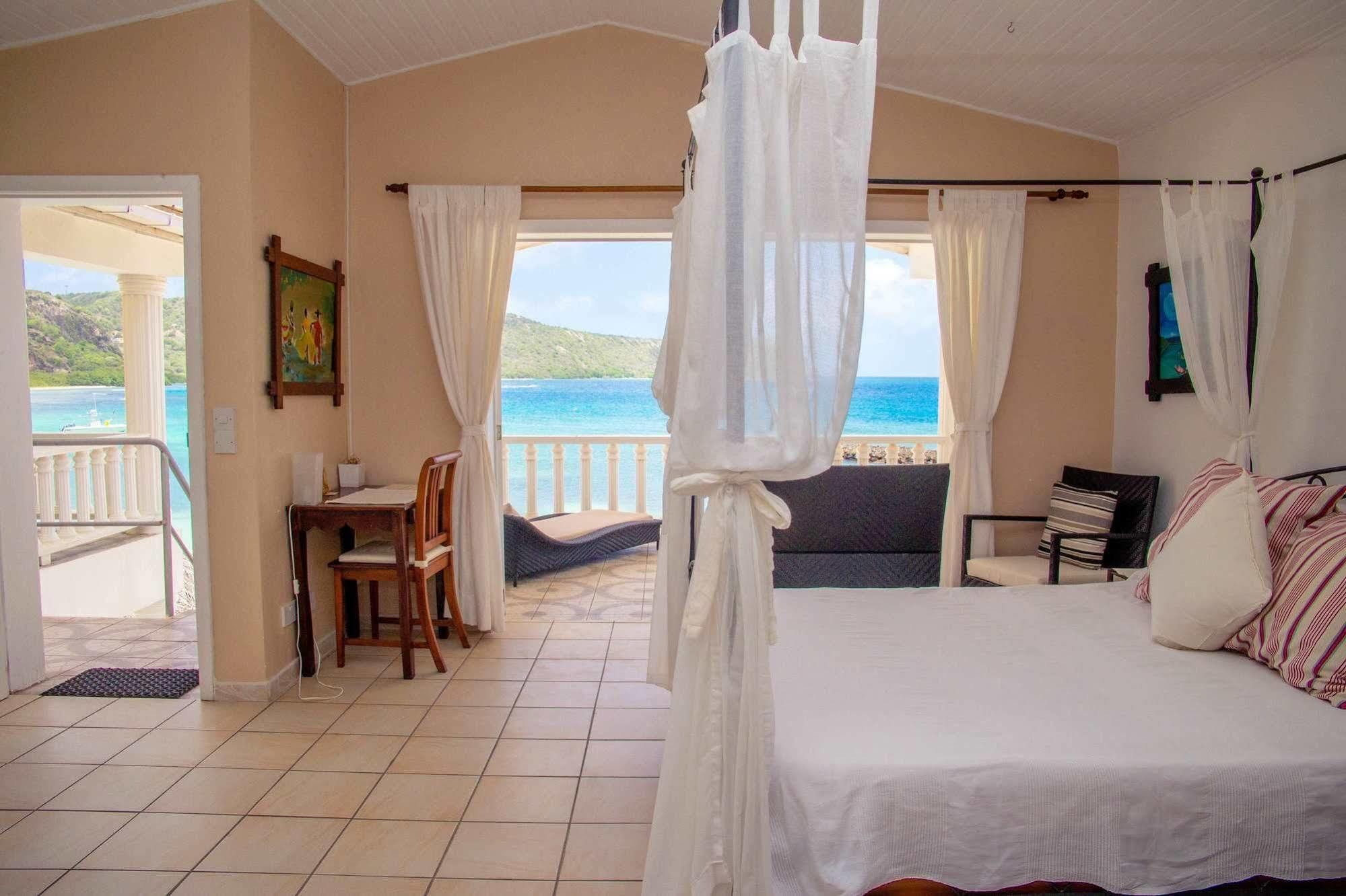 Davids Beach Hotel Clifton Екстер'єр фото