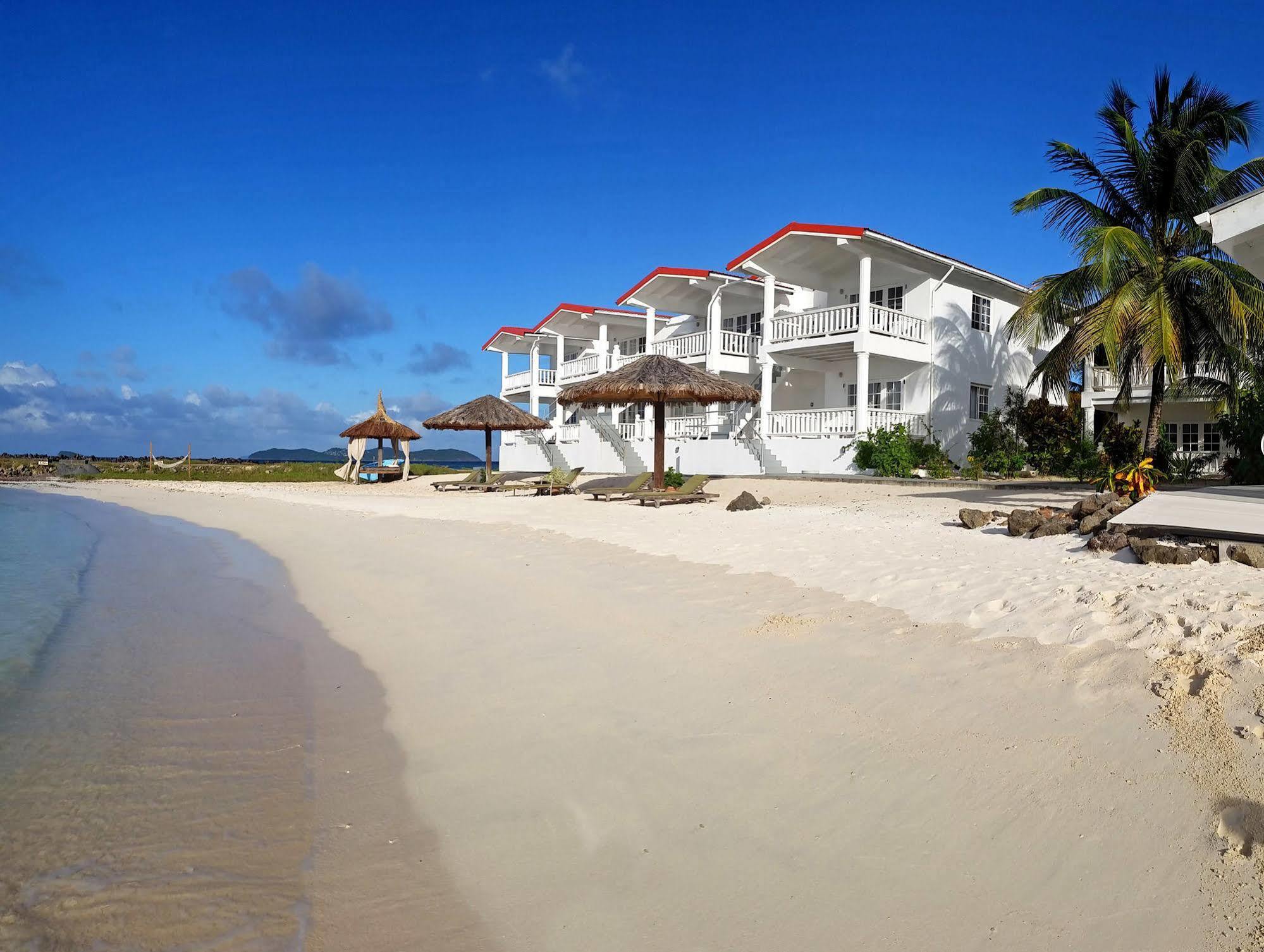 Davids Beach Hotel Clifton Екстер'єр фото