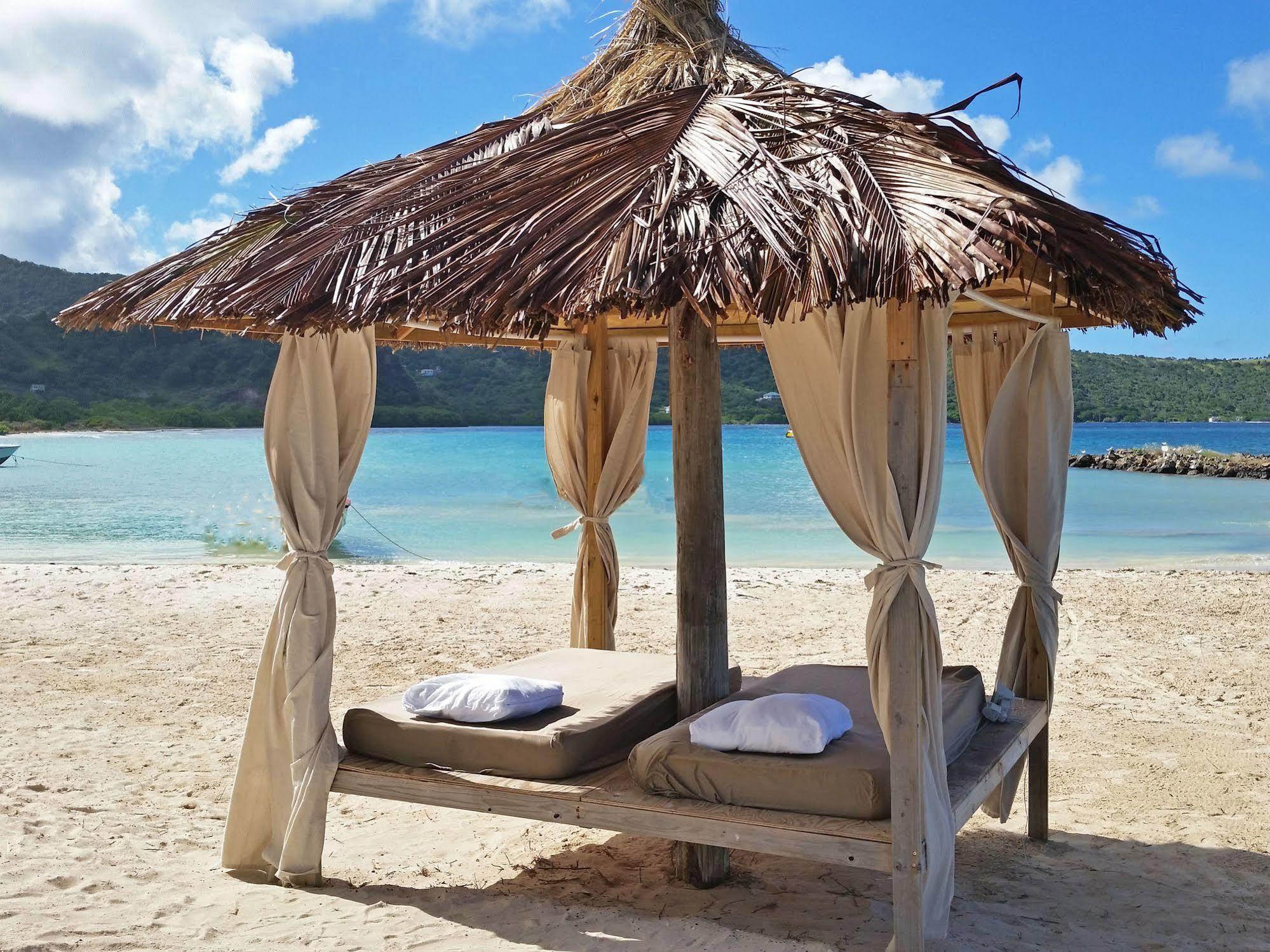 Davids Beach Hotel Clifton Екстер'єр фото