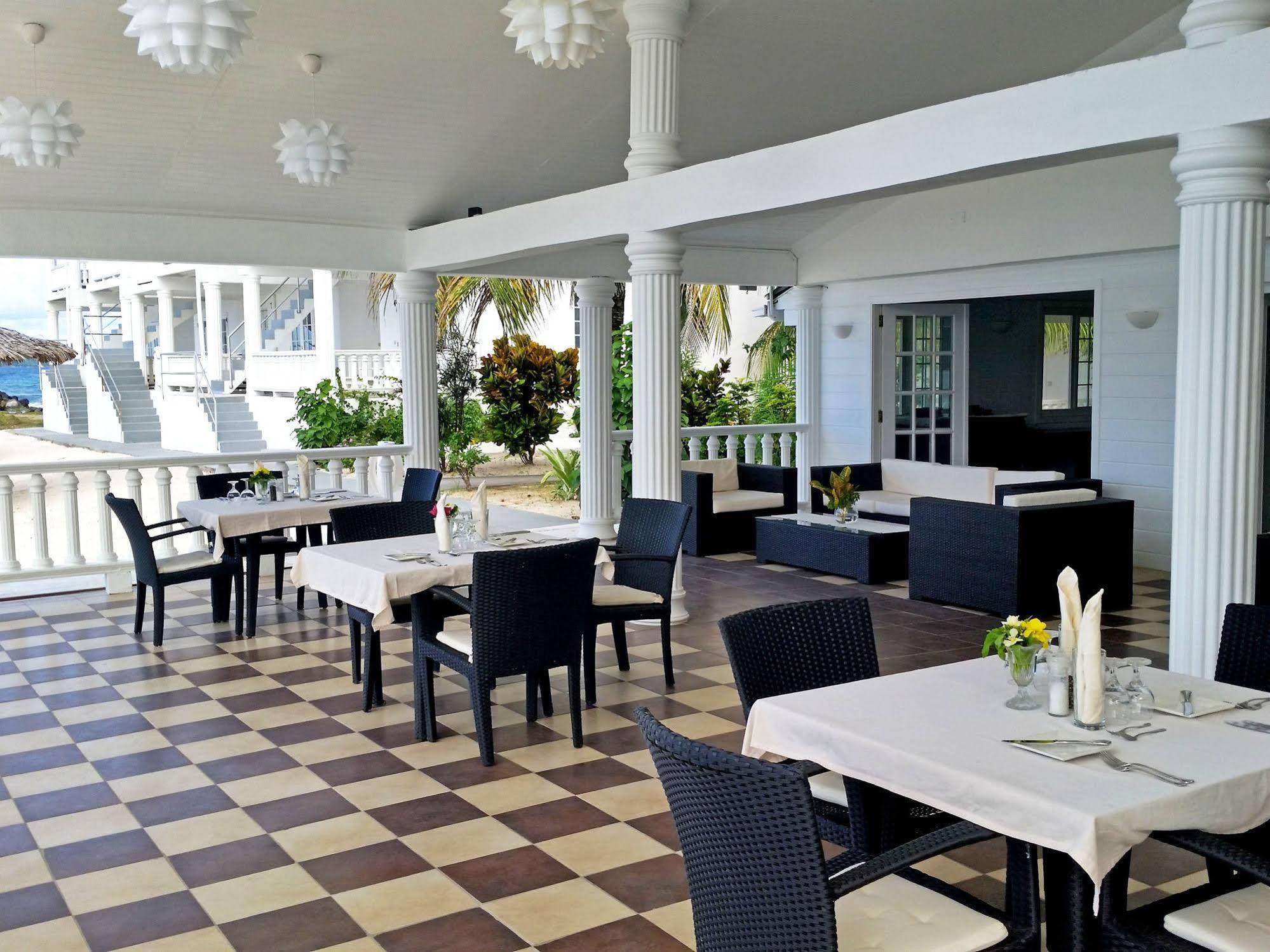 Davids Beach Hotel Clifton Екстер'єр фото
