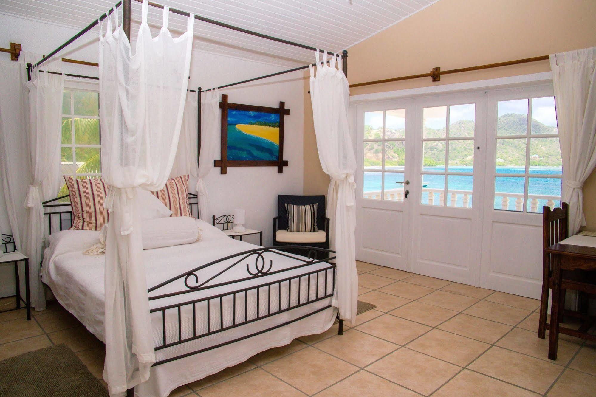 Davids Beach Hotel Clifton Екстер'єр фото