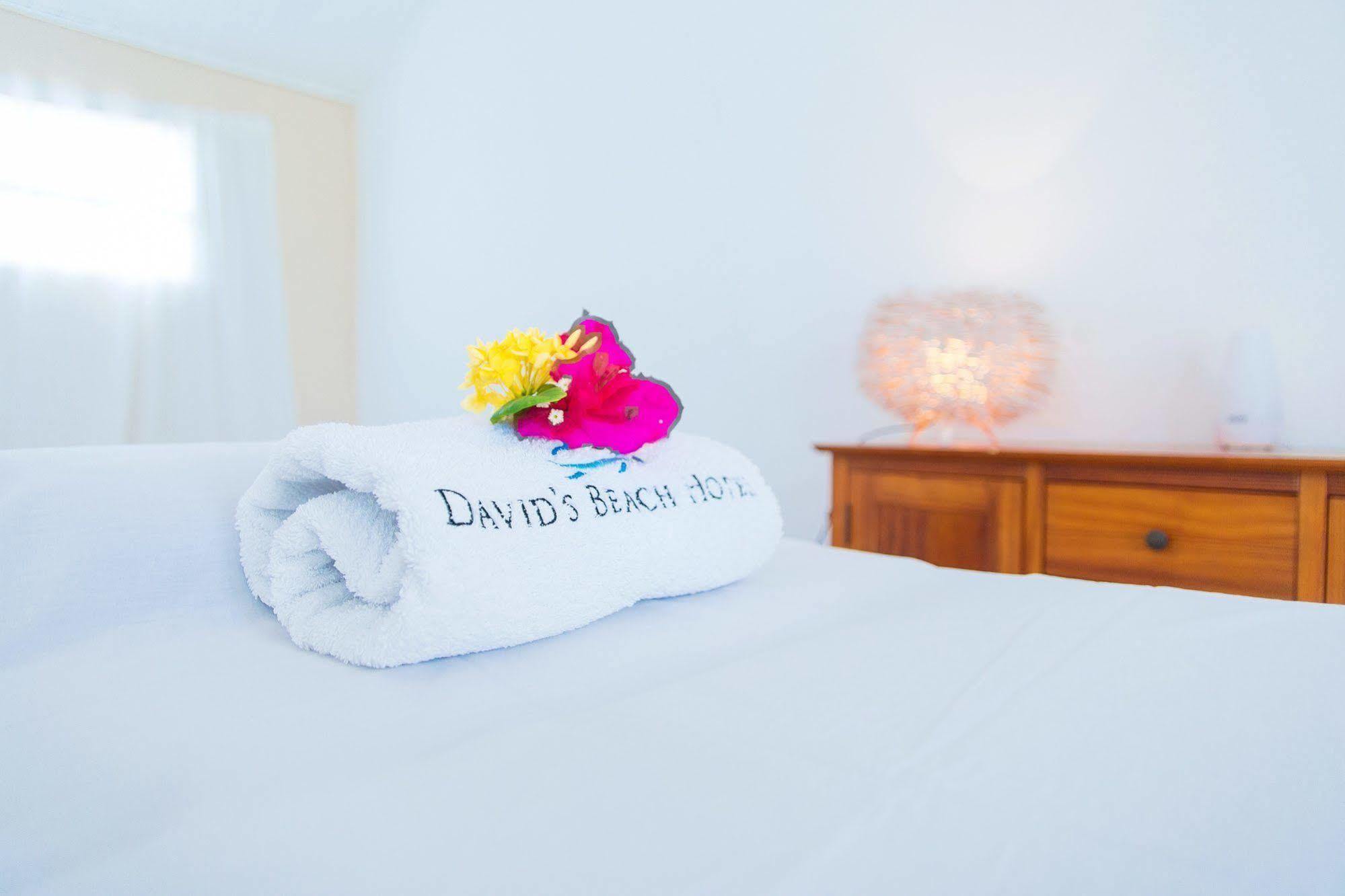 Davids Beach Hotel Clifton Екстер'єр фото